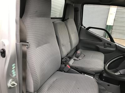 2013 Toyota Dyna - Thumbnail