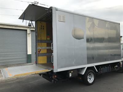 2013 Toyota Dyna - Thumbnail