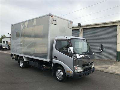 2013 Toyota Dyna - Thumbnail