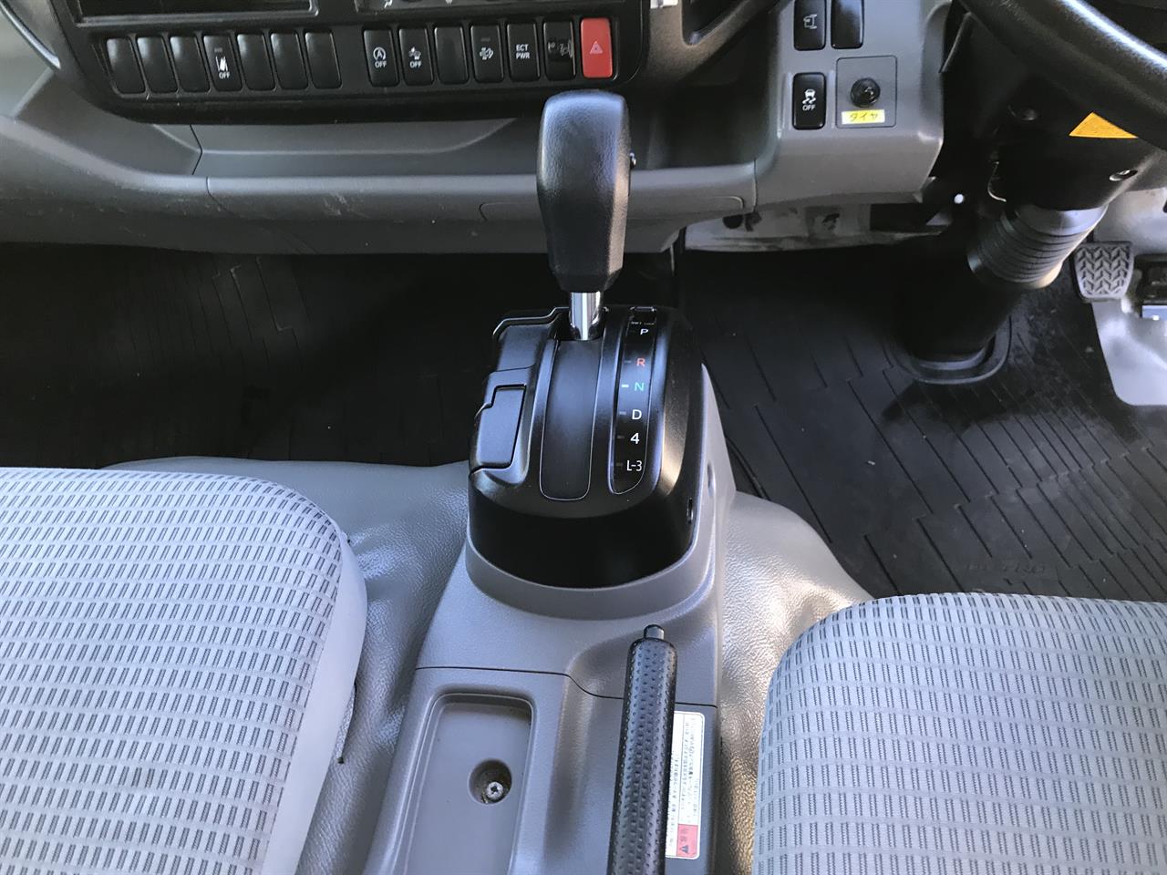 2017 Hino Dutro
