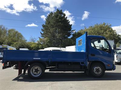 2018 Hino Dutro - Thumbnail