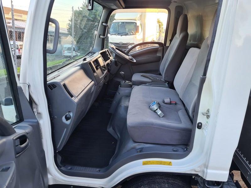 2016 Isuzu Elf