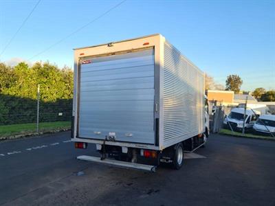2016 Isuzu Elf - Thumbnail