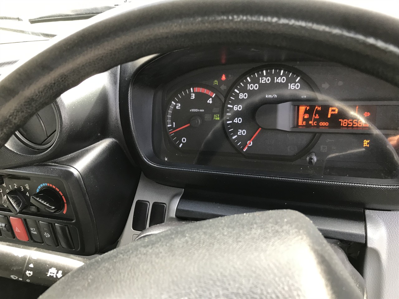 2014 Hino Dutro