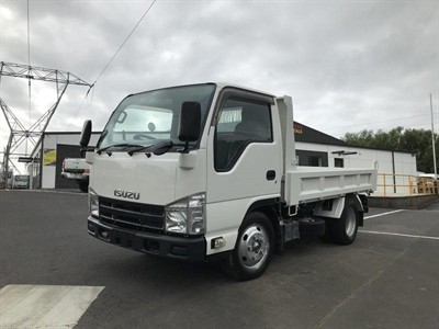 2014 Isuzu Elf - Thumbnail