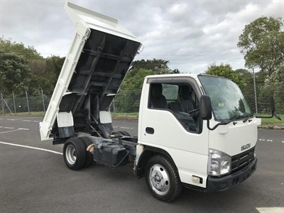 2014 Isuzu Elf - Thumbnail