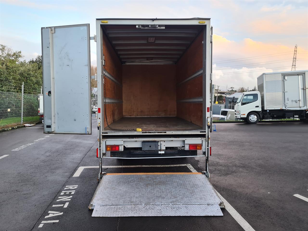 2017 Toyota Dyna