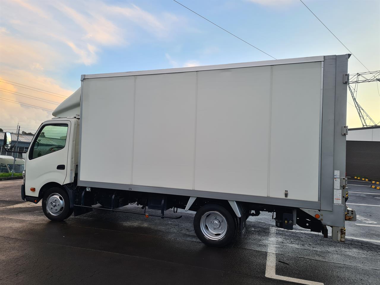 2017 Toyota Dyna
