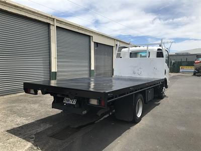 2012 Isuzu Elf - Thumbnail