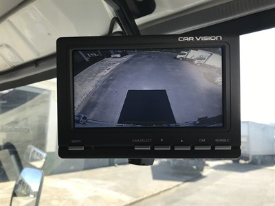 2019 Isuzu Elf - Thumbnail