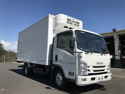 2019 Isuzu Elf - Thumbnail