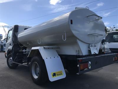 2010 Hino Dutro - Thumbnail