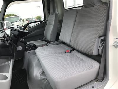 2015 Hino Dutro - Thumbnail