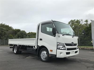 2015 Hino Dutro - Thumbnail