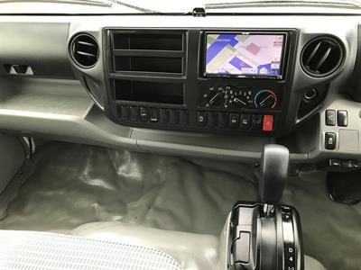 2017 Toyota Dyna - Thumbnail