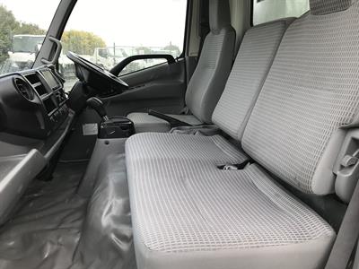 2017 Toyota Dyna - Thumbnail