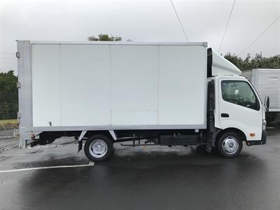 2017 Toyota Dyna - Thumbnail
