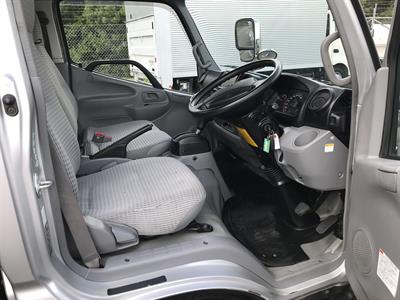 2013 Toyota Dyna - Thumbnail