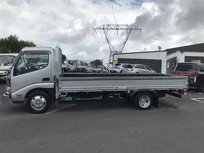 2013 Toyota Dyna - Thumbnail