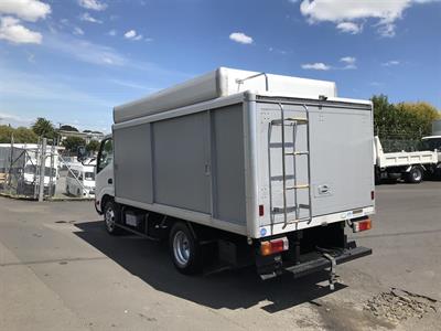 2012 Toyota Dyna - Thumbnail