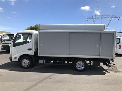 2012 Toyota Dyna - Thumbnail