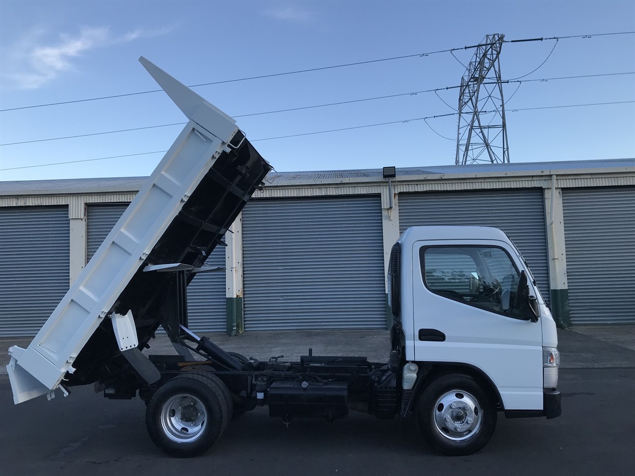 2022 Mitsubishi Canter