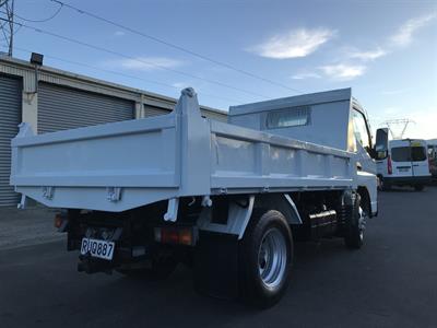 2022 Mitsubishi Canter - Thumbnail