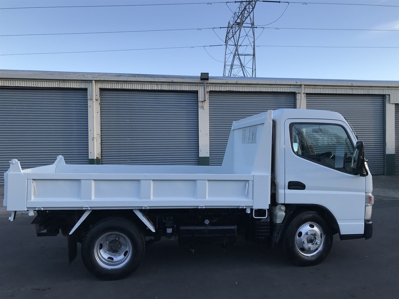 2022 Mitsubishi Canter