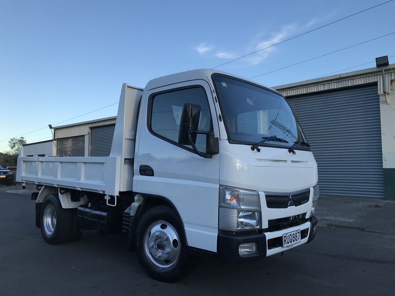 2022 Mitsubishi Canter