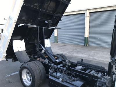 2022 Mitsubishi Canter - Thumbnail