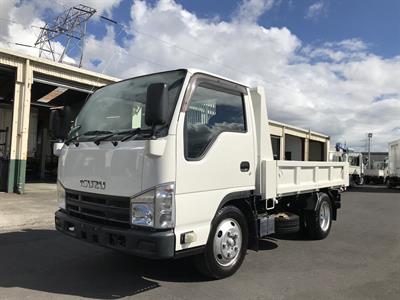 2012 Isuzu Elf - Thumbnail