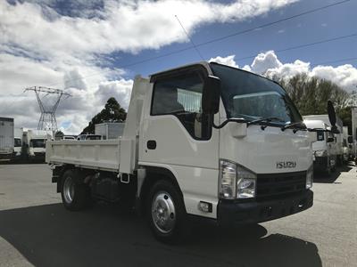 2012 Isuzu Elf - Thumbnail