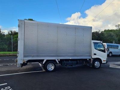 2015 Toyota Dyna - Thumbnail