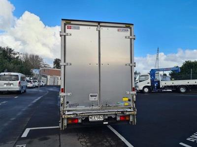 2015 Toyota Dyna - Thumbnail