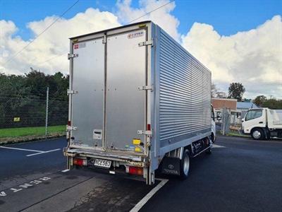 2015 Toyota Dyna - Thumbnail