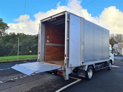 2015 Toyota Dyna - Thumbnail