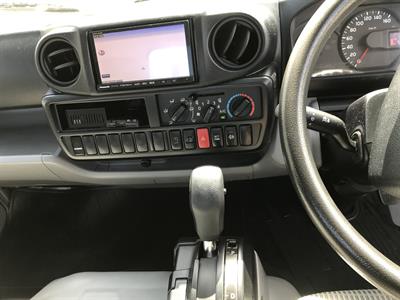 2013 Toyota Dyna - Thumbnail