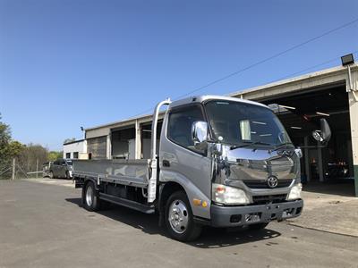 2013 Toyota Dyna - Thumbnail