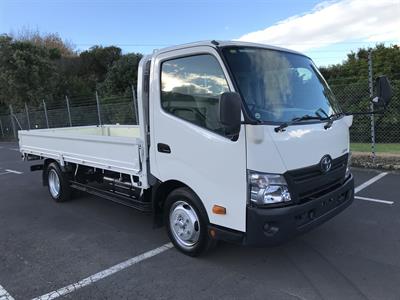 2016 Toyota Dyna - Thumbnail