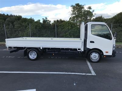 2016 Toyota Dyna - Thumbnail