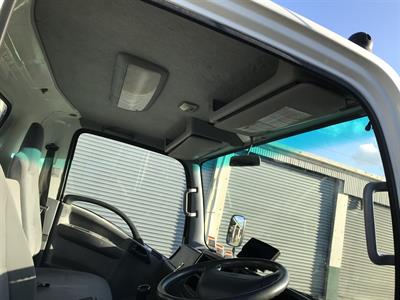 2012 Isuzu Elf - Thumbnail