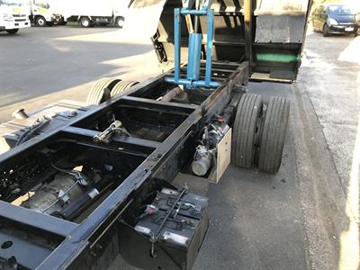 2012 Isuzu Elf - Thumbnail