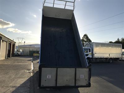 2012 Isuzu Elf - Thumbnail