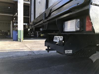 2012 Isuzu Elf - Thumbnail