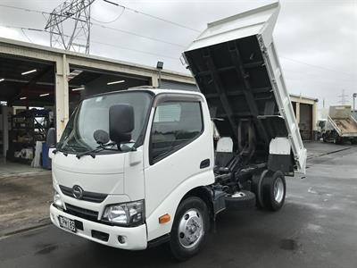 2016 Hino Dutro