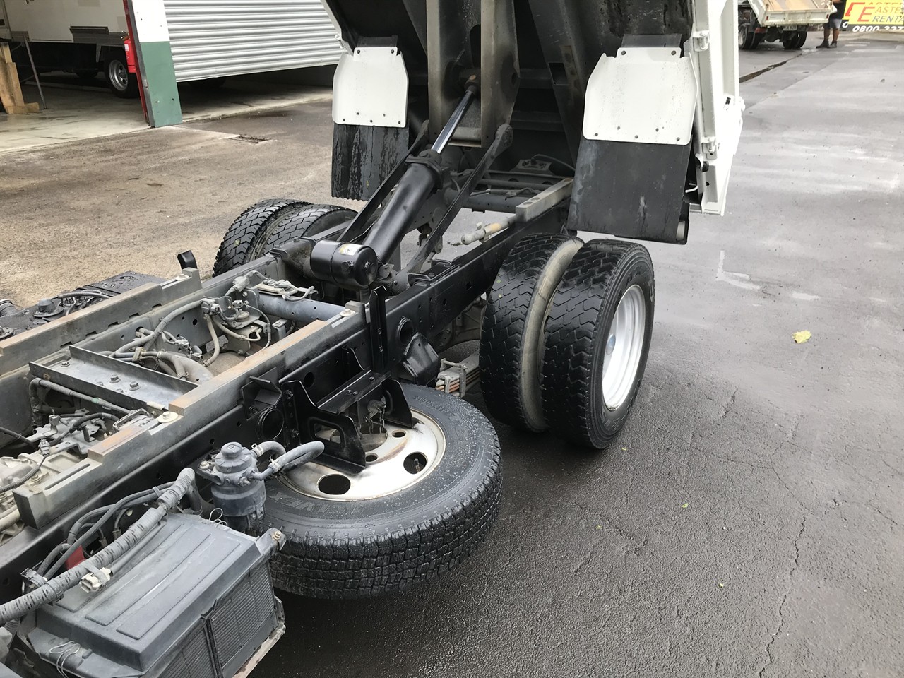 2016 Hino Dutro