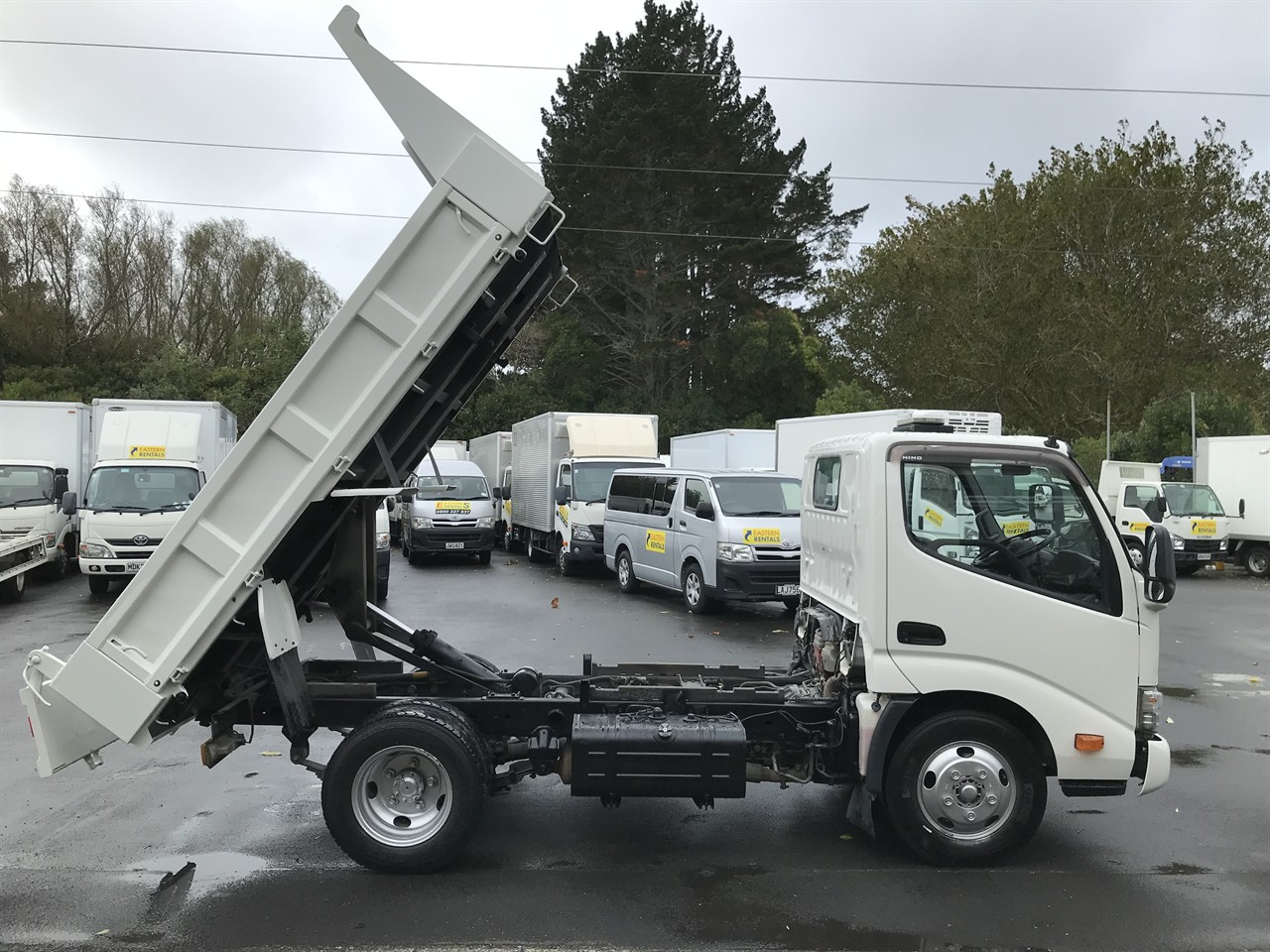 2016 Hino Dutro