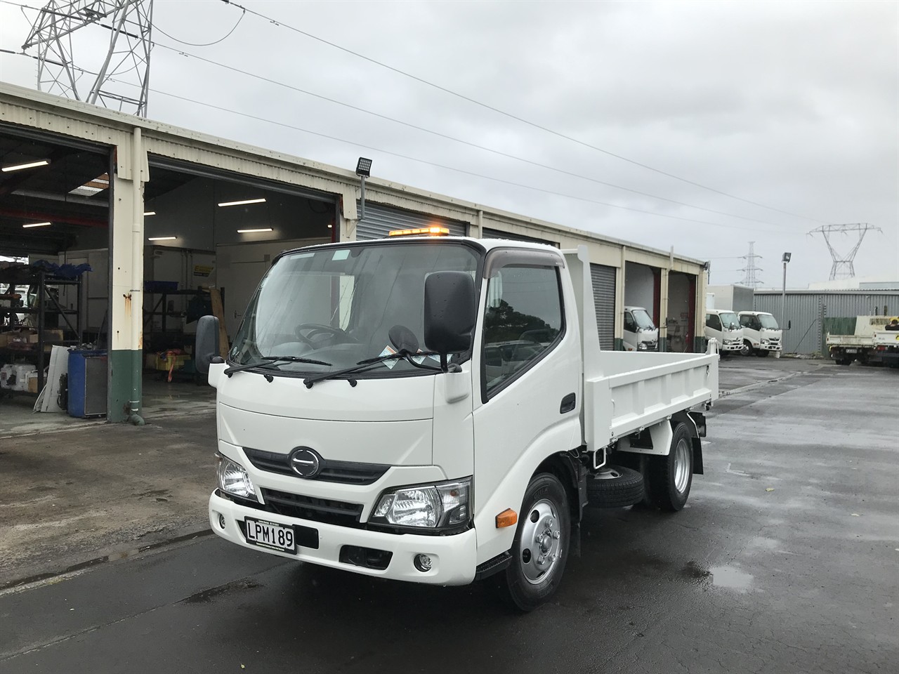 2016 Hino Dutro