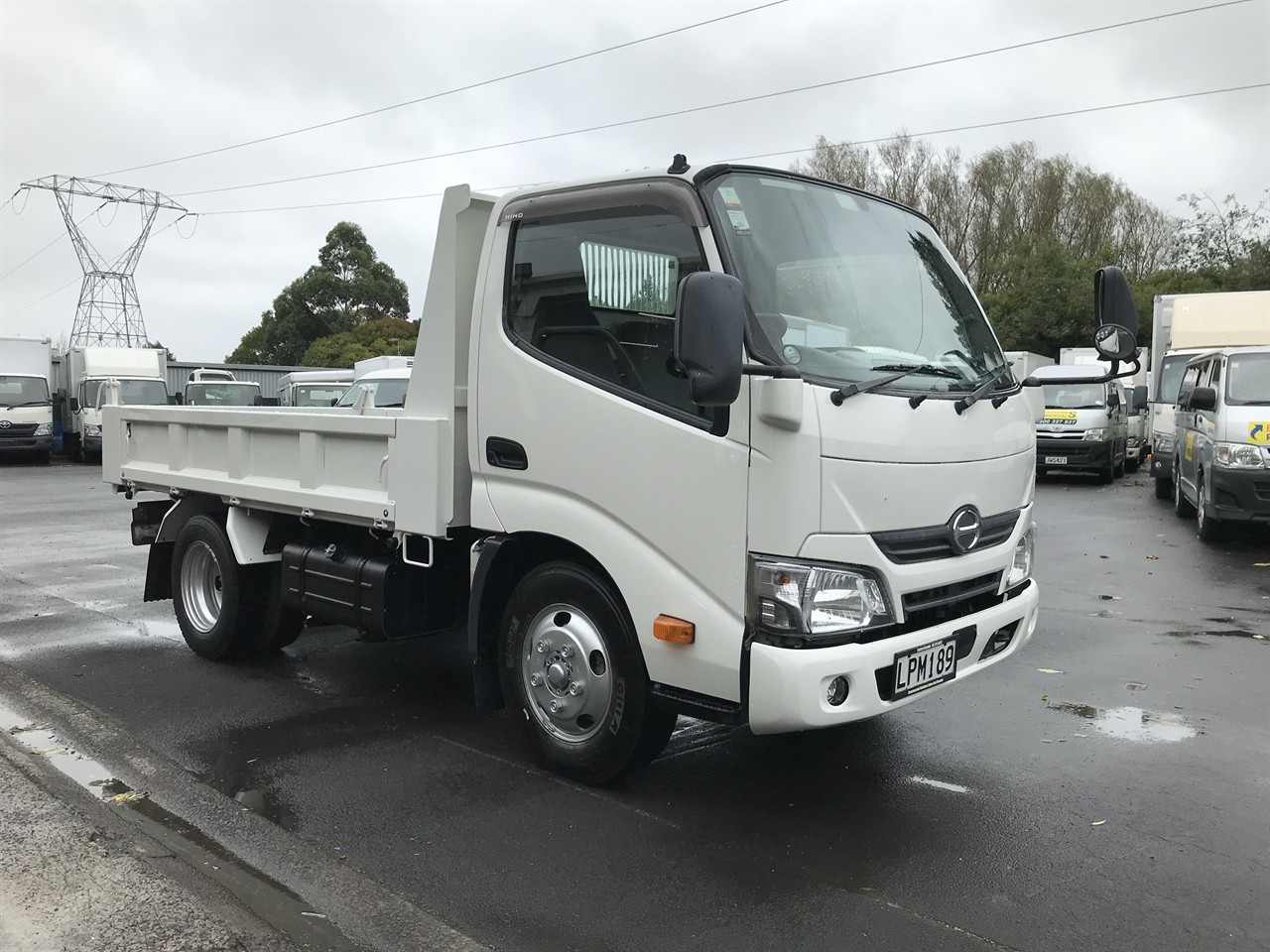 2016 Hino Dutro