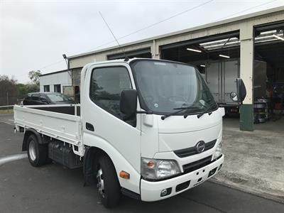 2015 Hino Dutro - Thumbnail
